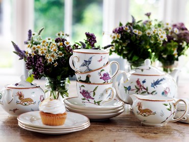 Table picture of Mythical Creatures full afternoon Tea