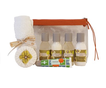 Clear travel bag with 50ml product