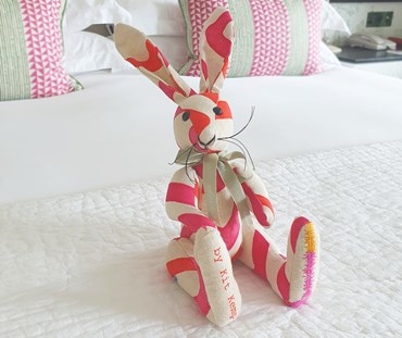 Limited edition Rick Rack hot pick Minnie Rabbit