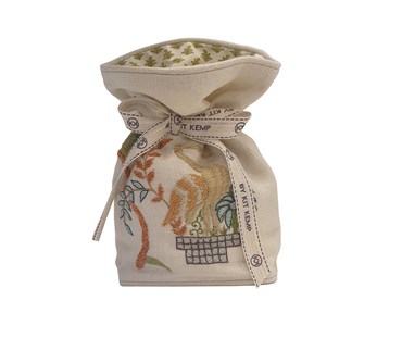 These delightful hand embroidered lavender bags in Mythical Creatures fabric, lined in complementing hand woven fabrics from historic looms are the perfect gift adding a delicate touch to any room or linen cupboards.
Filled with dried lavender