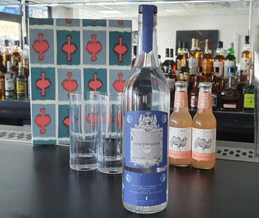 Firmdale Over the Moon gin gift set including 2 highball glasses and 2 tonics