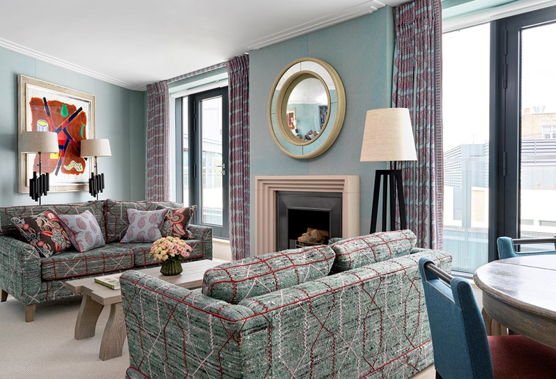 A seating area of a One Bedroom Suite at Ham Yard Hotel