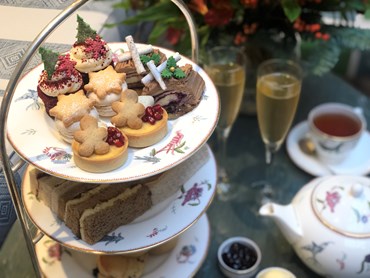 Christmas afternoon tea stand