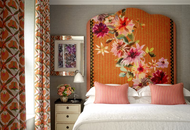 A Luxury Room at Knightsbridge Hotel