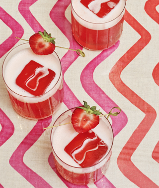 A tray of Whitby Ruby Sour cocktails at The Whitby Bar in New York