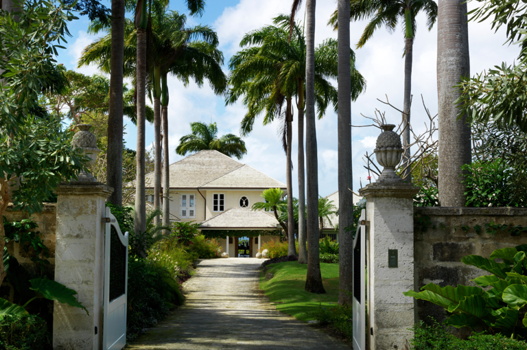 Close shot of the exterior of Rossferry.