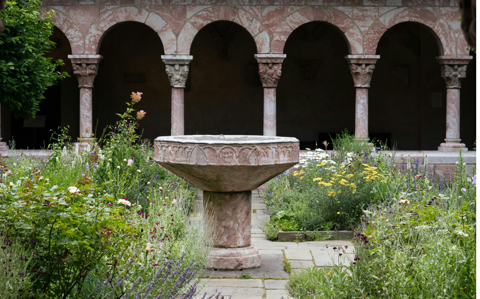 The Met Closisters in Tryon Park, New York in full summer bloom 