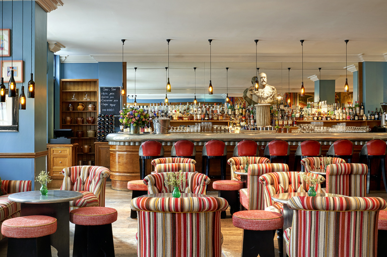 Wide shot of Oscar Bar at Charlotte Street Hotel