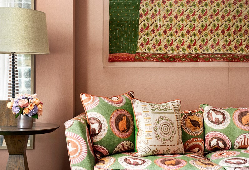 Luxury Junior Suite 303 Seating Area